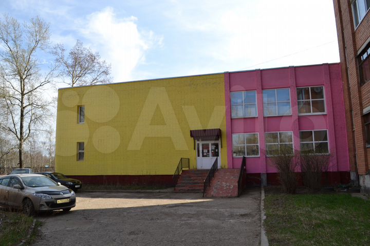 Торговая площадь, 1400 м²