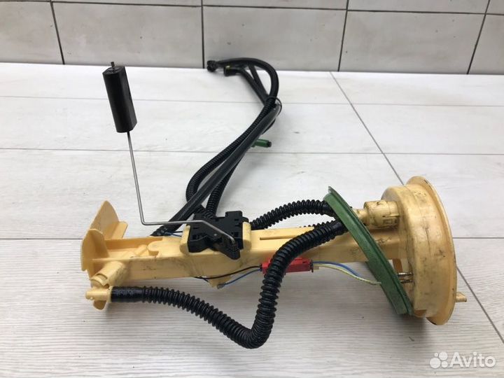 Датчик уровня топлива Bmw X5 E70 M57Y 2008