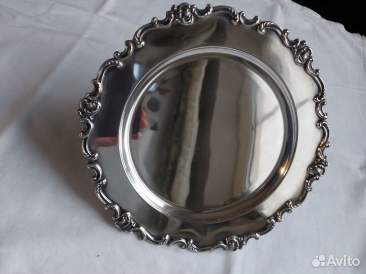 Серебряное блюдо