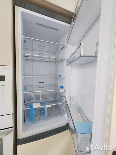 Холодильник новый