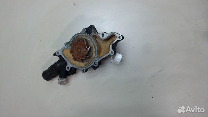 Насос водяной Mercedes Viano, 2004