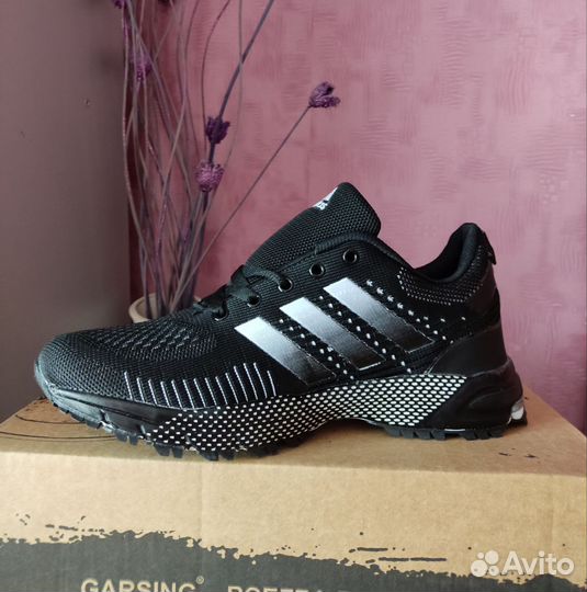 Кроссовки Adidas