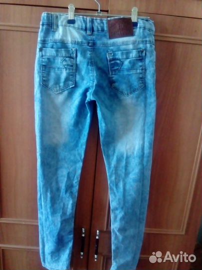Джинсы