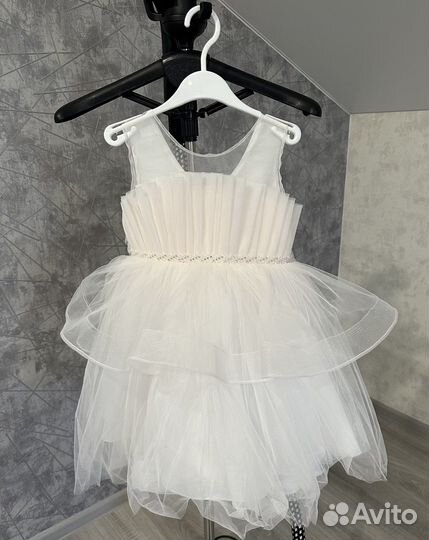Платье на девочку 122