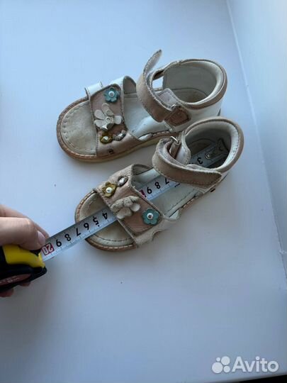 Сандалии для девочки