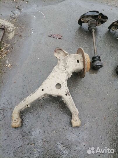 Рычаг задний правый Mercedes-Benz Vito W638