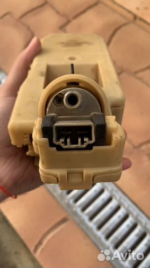 Топливный насос в сборе Nissan Primera P11