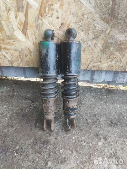 Рабочие амортизаторы Урал
