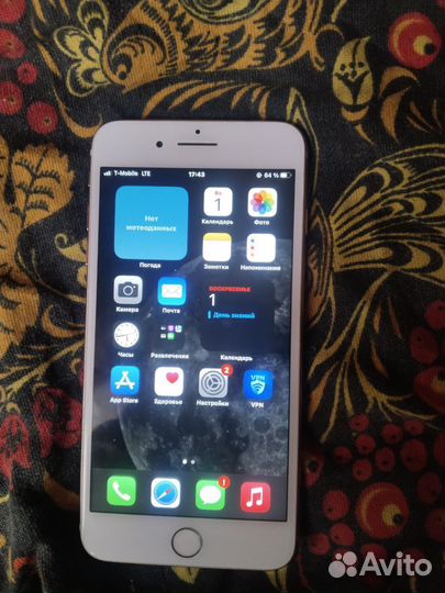 iPhone 8 Plus, 64 ГБ