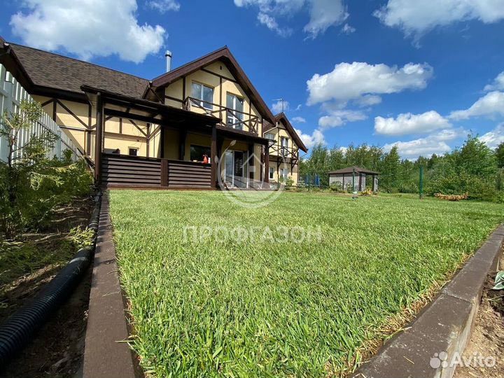 Спортивный рулонный газон 