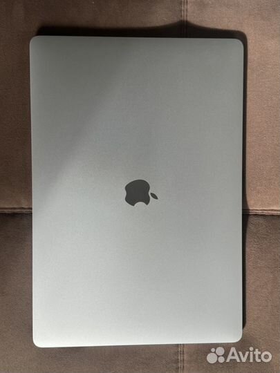 Apple MacBook Pro 16 (i7 2.6, 16гб, Radeon Pro 530