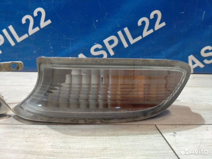 Поворотник в бампере Toyota Chaser JZX90 1jzge