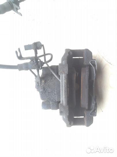 Суппорт передний левый Audi A4 B6 VW Passat B5+