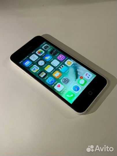 iPhone 5C, 8 ГБ