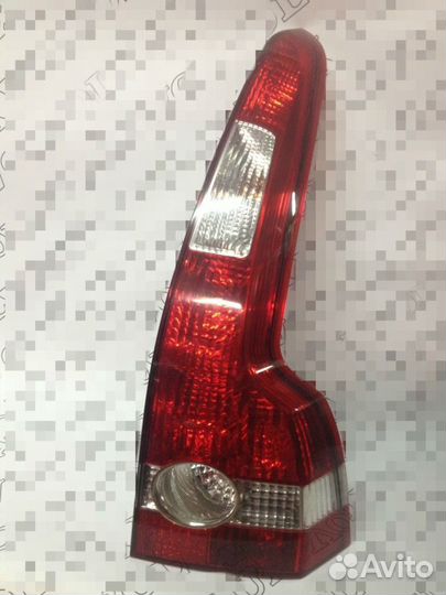 Фонарь Volvo V50 2004-2007 30678751 правый