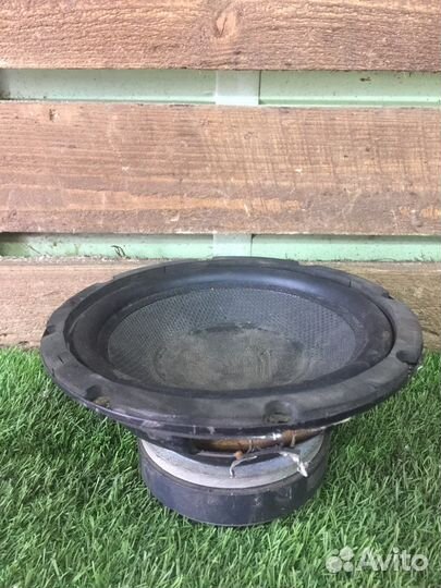 Сабвуфер 8 дюймов