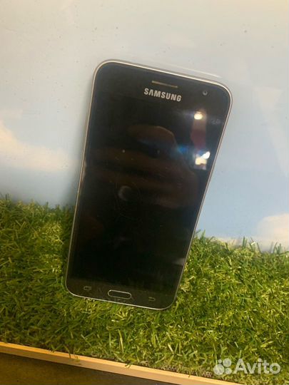 Samsung Galaxy J3 (2016) SM-J320H/DS, 2/16 ГБ