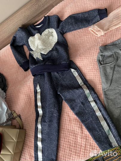 Костюм с паетками на осень