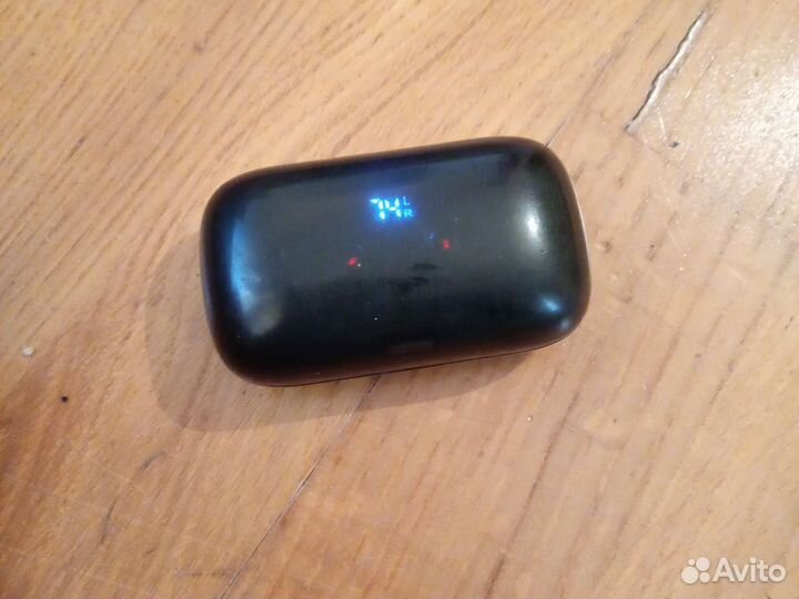 Беспроводные наушники новые