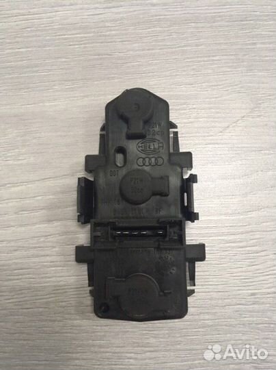 Блок плата фонаря задний правый Audi A6 2 2002