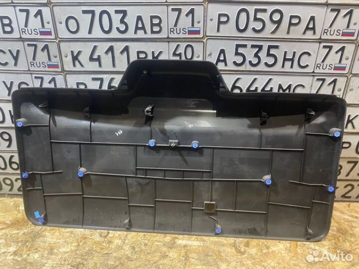 Обшивка крышки багажника Citroen Berlingo 1.6 2014