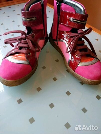 Ботинки Simonetta,38 размер,новые