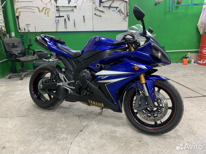 Yamaha YZF-R1