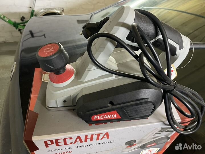 Электрорубанок Ресанта.новый