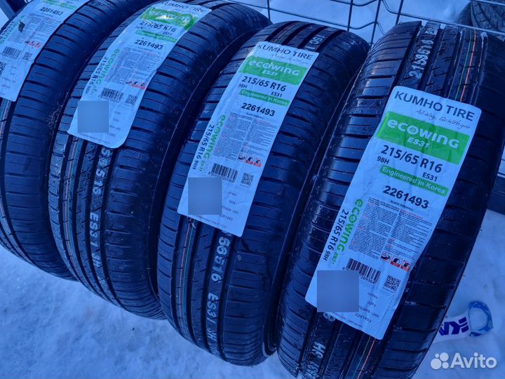 Kumho Ecowing ES31 215/65 R16 98H