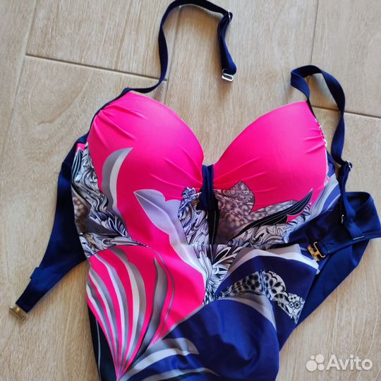 Купальник женский слитный