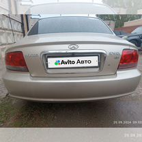 Hyundai Sonata 2.0 MT, 2004, битый, 480 000 км, с пробегом, цена 170 000 руб.