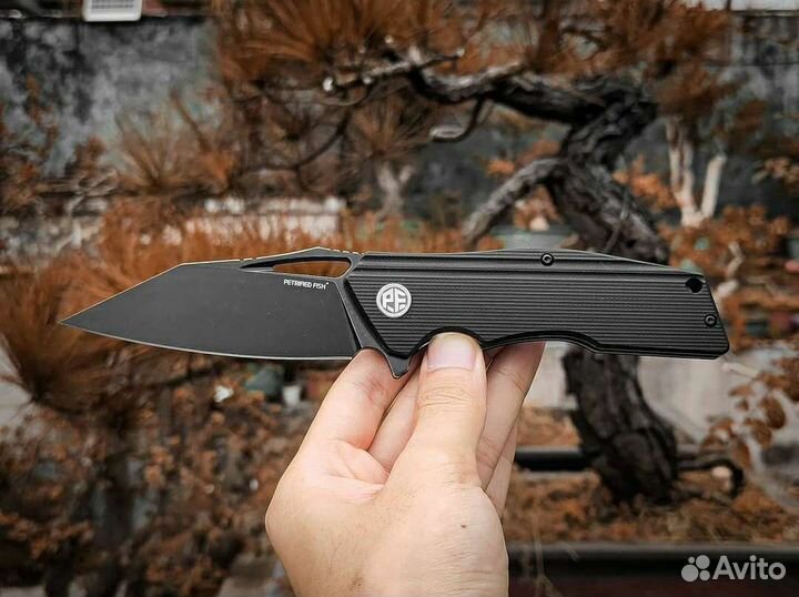 Нож Petrified Fish PF929 новый