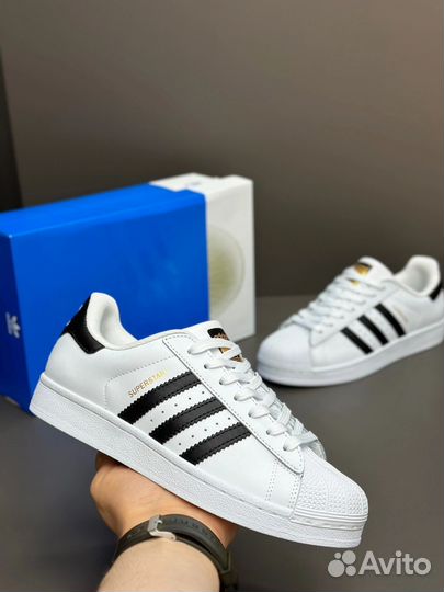 Adidas superstar