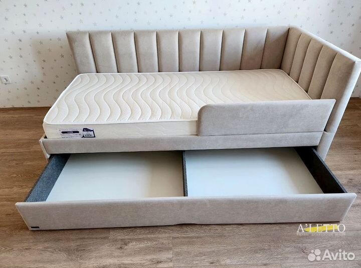 Детская кровать с мягкими бортиками на заказ