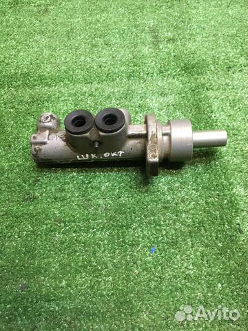 Цилиндр тормозной главный Skoda Octavia
