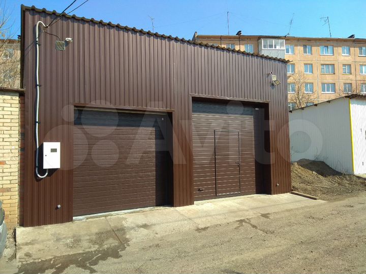 Гараж, > 30 м²