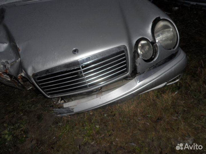 Мерседес 210 мотор 2,4 по запчастям