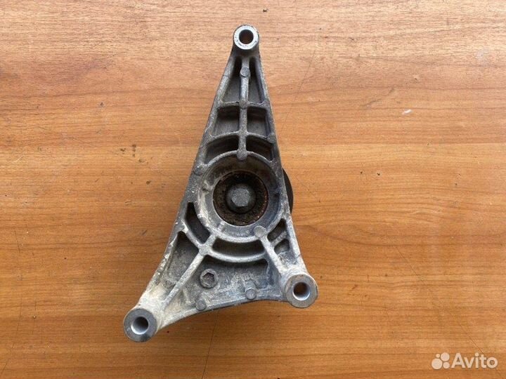 Кронштейн Wv Crafter фургон cktb 2014