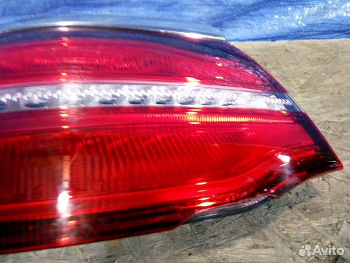 Фонарь левый внешний Mercedes W292