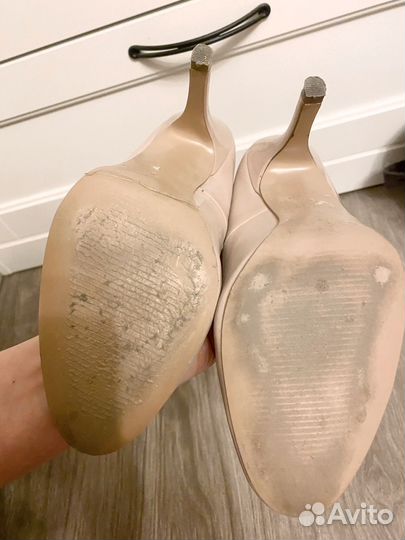 38 Туфли бежевые лаковые