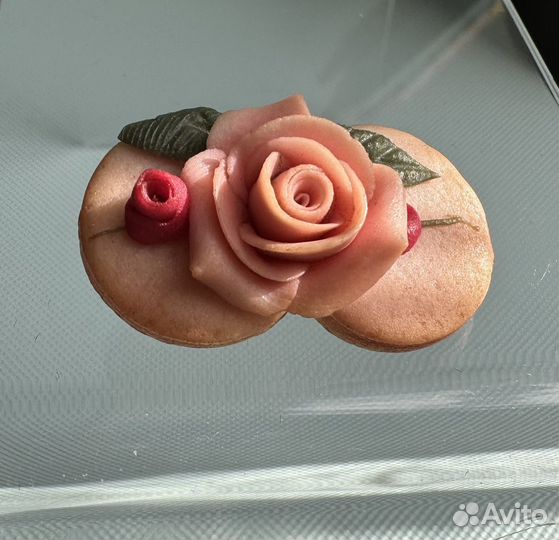 Брошь розочка лепнина узоры времен СССР винтаж