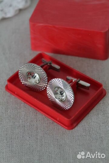 Запонки круглые со стразами в футляре. СССР 1985