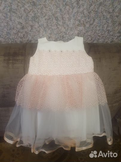 Платье праздничное для девочки от 4 до 6 лет