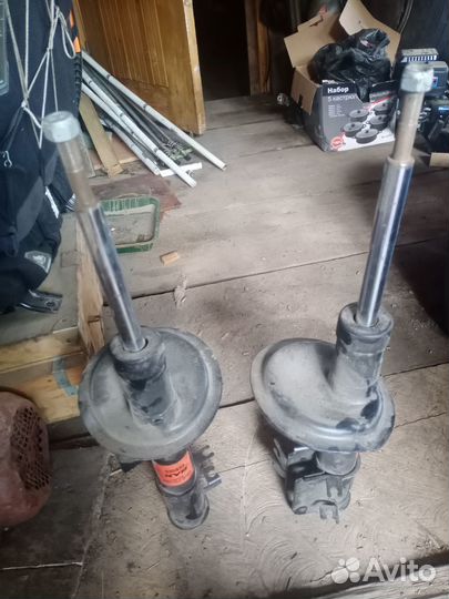 Новые передние стойки на Ситроен С8