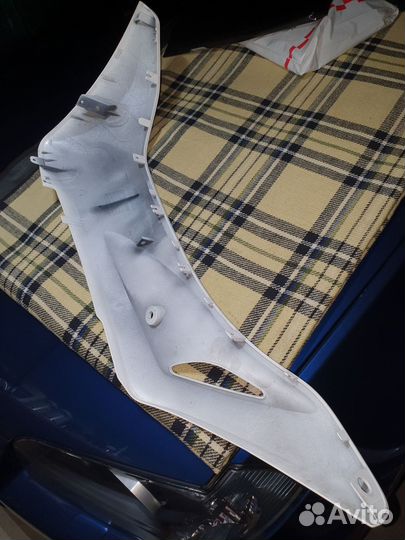 Honda PCX правый-нижний пластик (обтекатель)