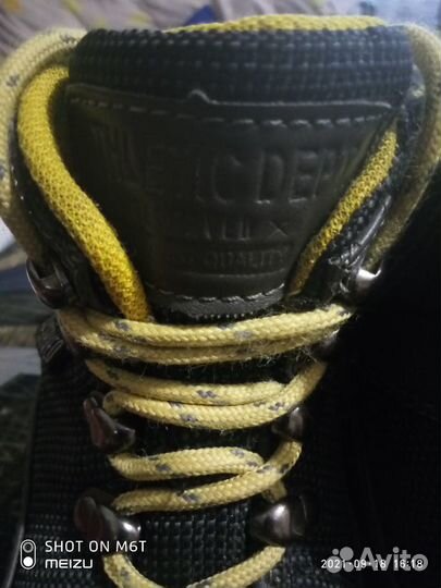 2 пары. Демисезон -Reserved и зимние ботиночки