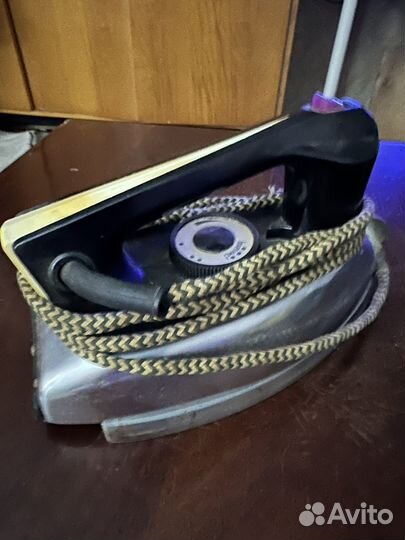 Утюги электрические времен СССР