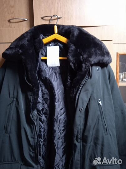 Зимний комбинезон, утеплённую куртку и берцы