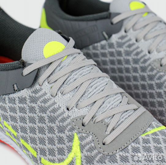 Футзалки Nike Reactgato IC Grey: Скорость и маневренность