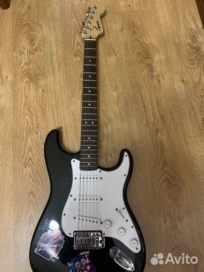 Электрогитара Fender squier + комбоусилитель